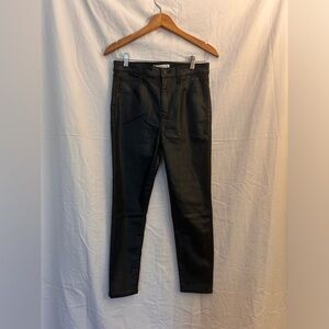 Ambercrombie &Fitch, vegan leather super skinny ankle high-rise pants, s…